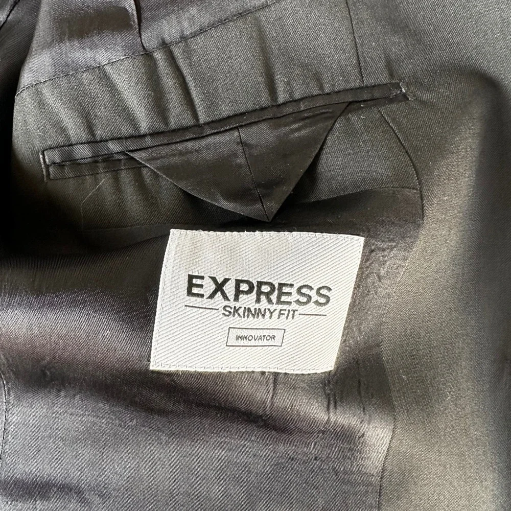 Express Blazer Jacket Innovator Skinny Fit Black Wool Blend Two Button Mens 40 R